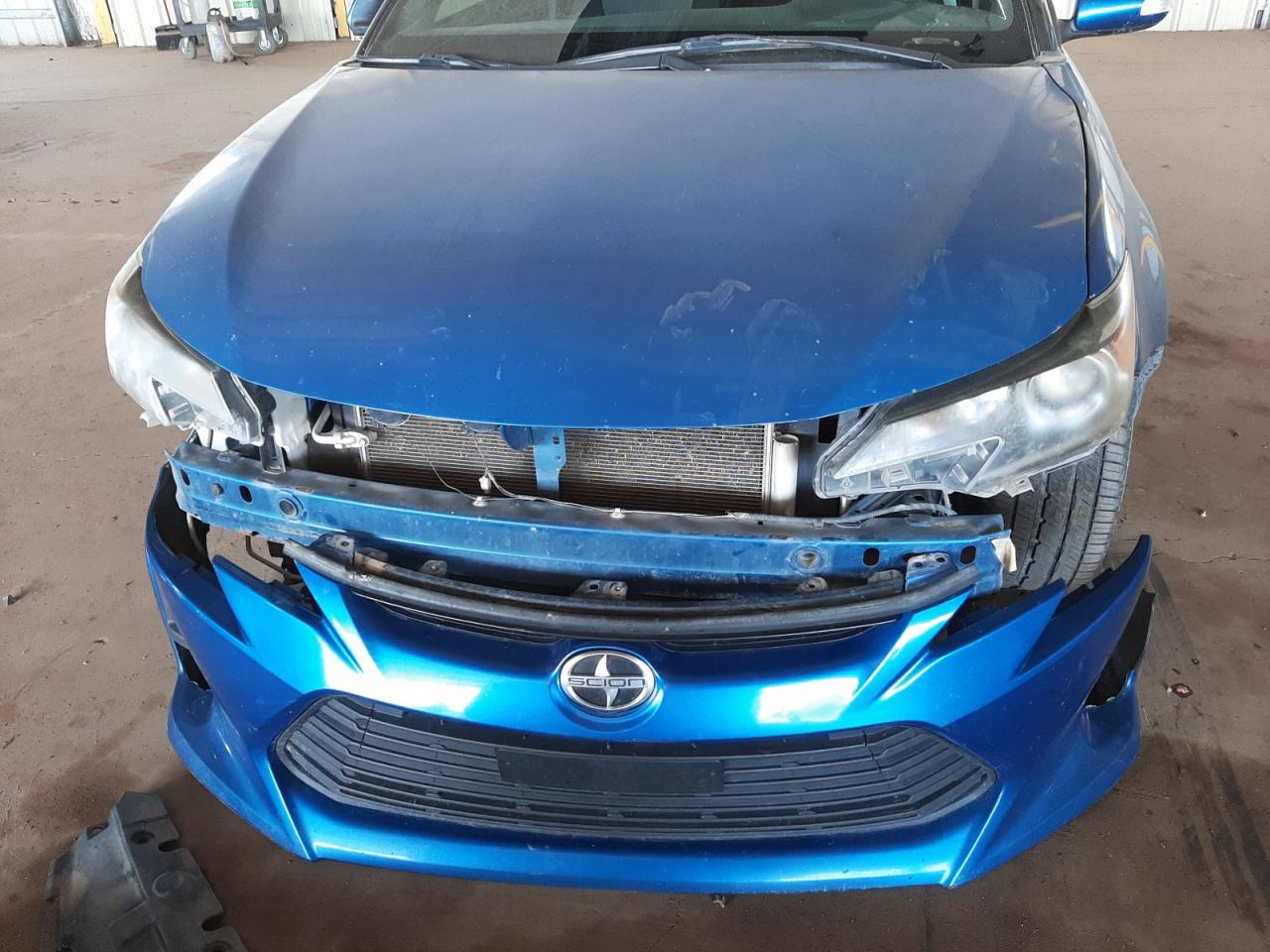 Photo 9 from auction – 2014 TOYOTA SCION TC with VIN JTKJF5C79E3072922
