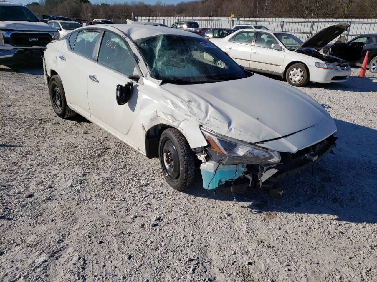 NISSAN ALTIMA S 2019 with VIN 1N4BL4BV8KN322509 - Photo from auction