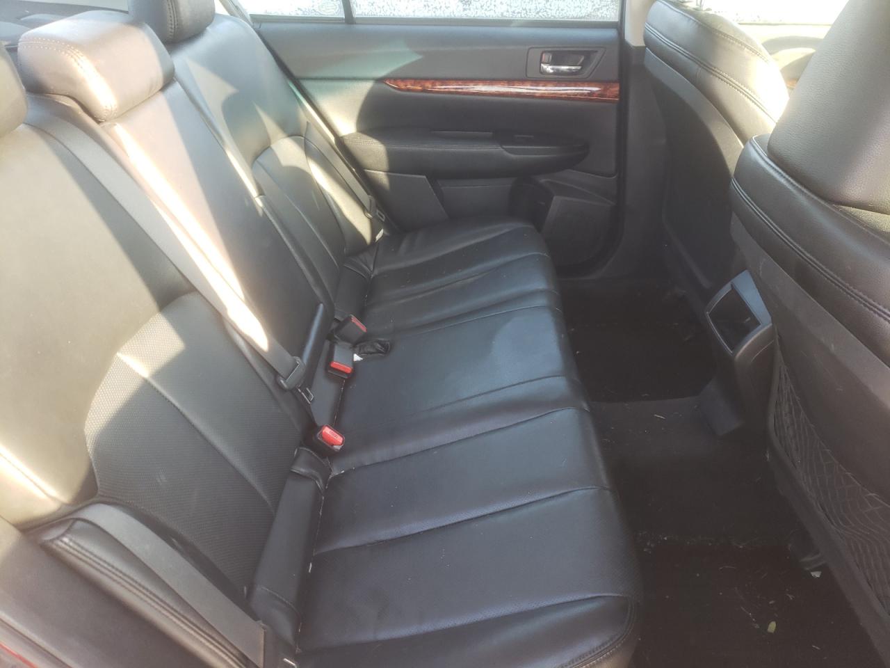 Photo 6 from auction – 2010 SUBARU LEGACY 2.5 with VIN 4S3BMCK65A3230293