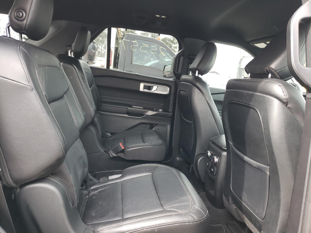 Photo 6 from auction – 2020 FORD EXPLORER L with VIN 1FMSK8FHXLGA88271