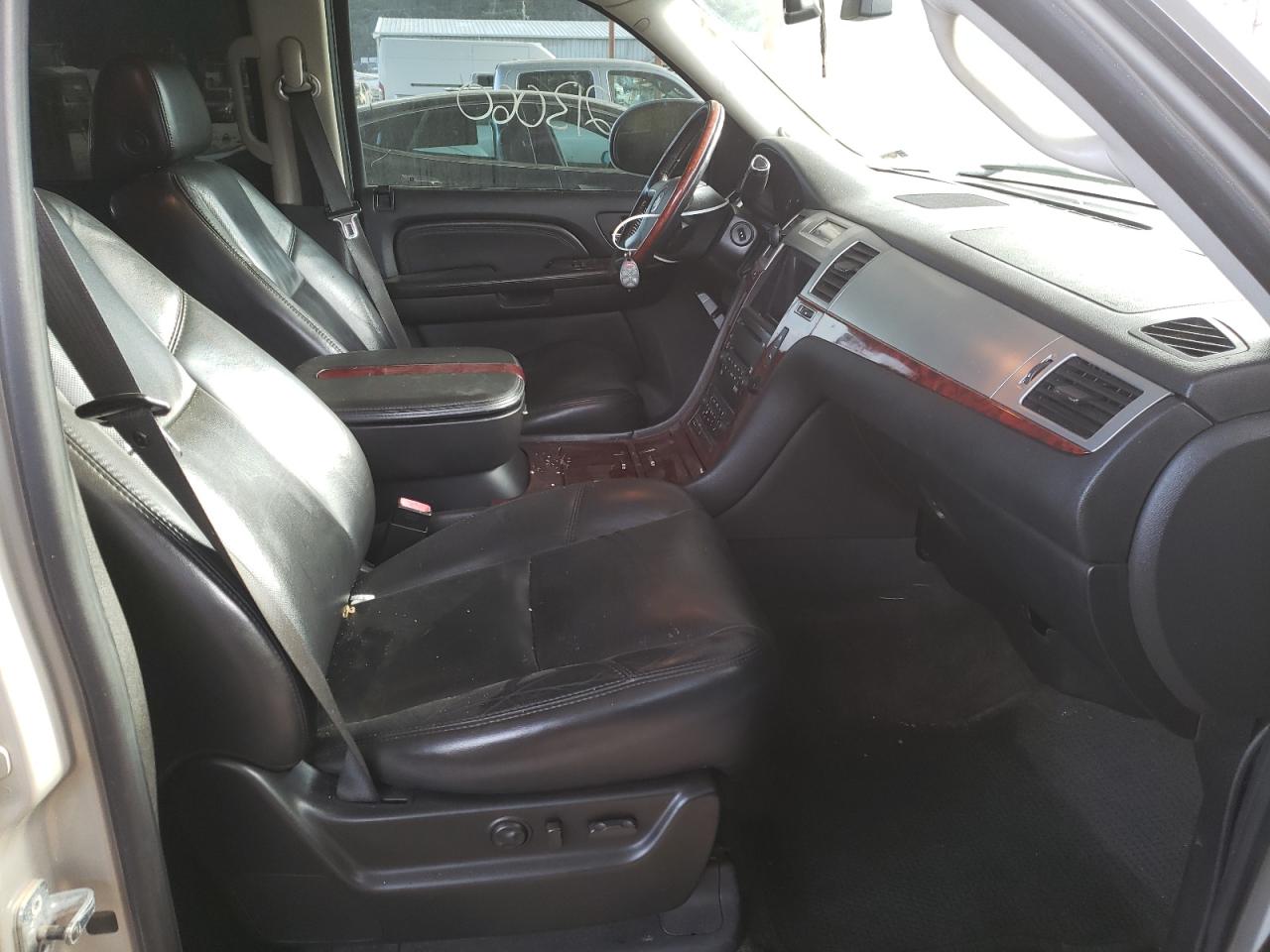 Photo 5 from auction – 2007 CADILLAC ESCALADE E with VIN 1GYFK66837R329294
