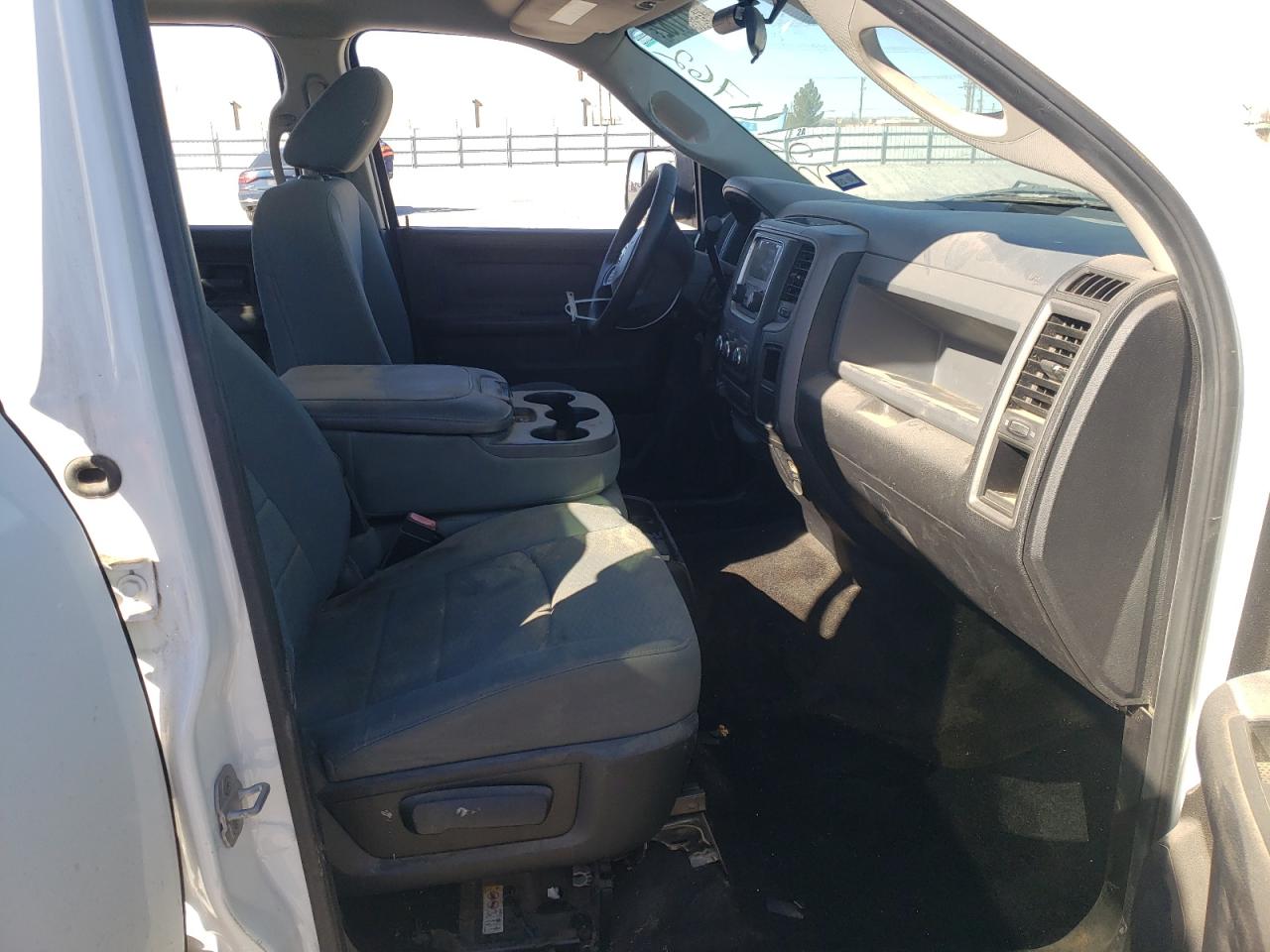 Photo 5 from auction – 2013 RAM 2500 ST with VIN 3C6UR4HL5DG514075