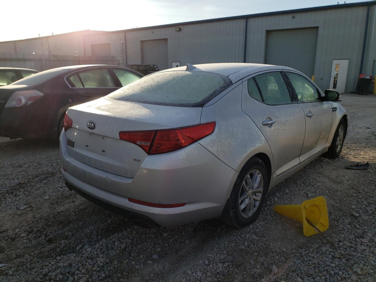 Photo 4 from auction – 2013 KIA OPTIMA LX with VIN KNAGM4A7XD5422479