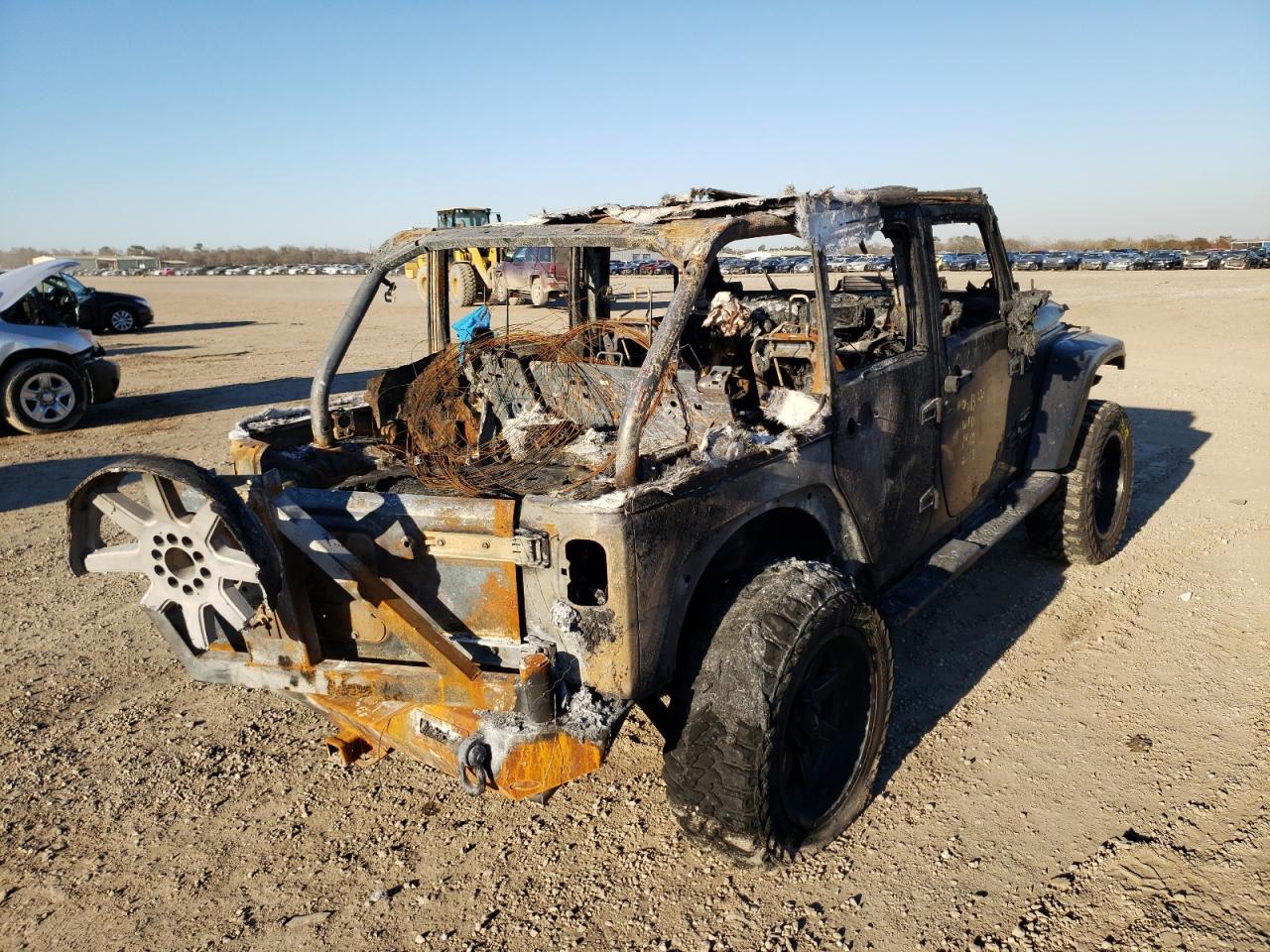 Photo 4 from auction – 2015 JEEP WRANGLER U with VIN 1C4BJWEG1FL593468