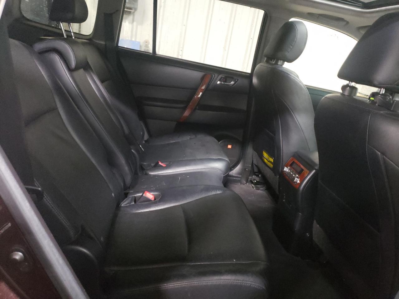 Photo 6 from auction – 2012 TOYOTA HIGHLANDER with VIN JTEDC3EH8C2006464