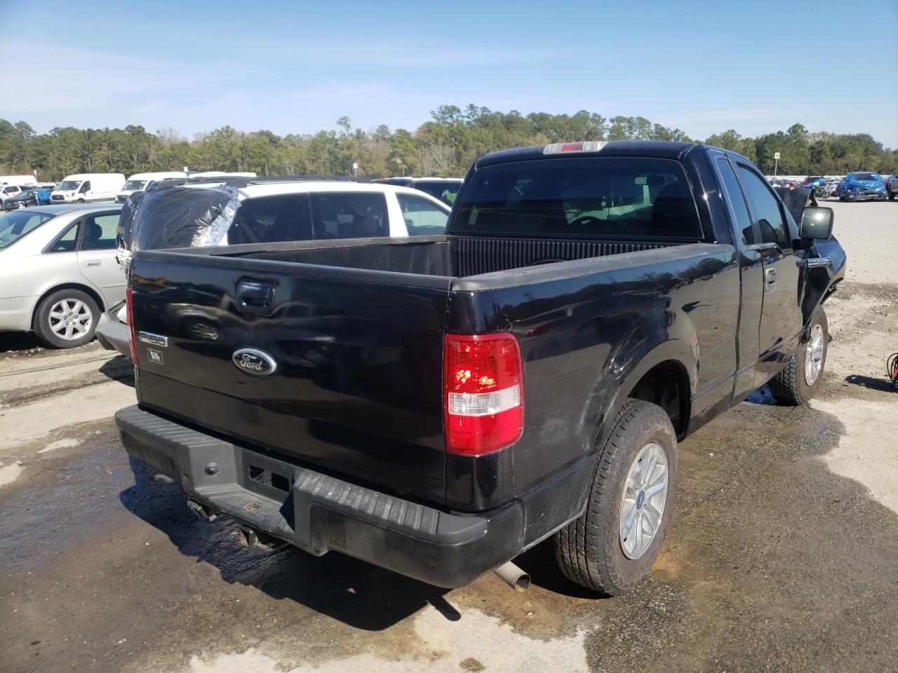 Photo 4 from auction – 2006 FORD F150 with VIN 1FTRF12206NA34851