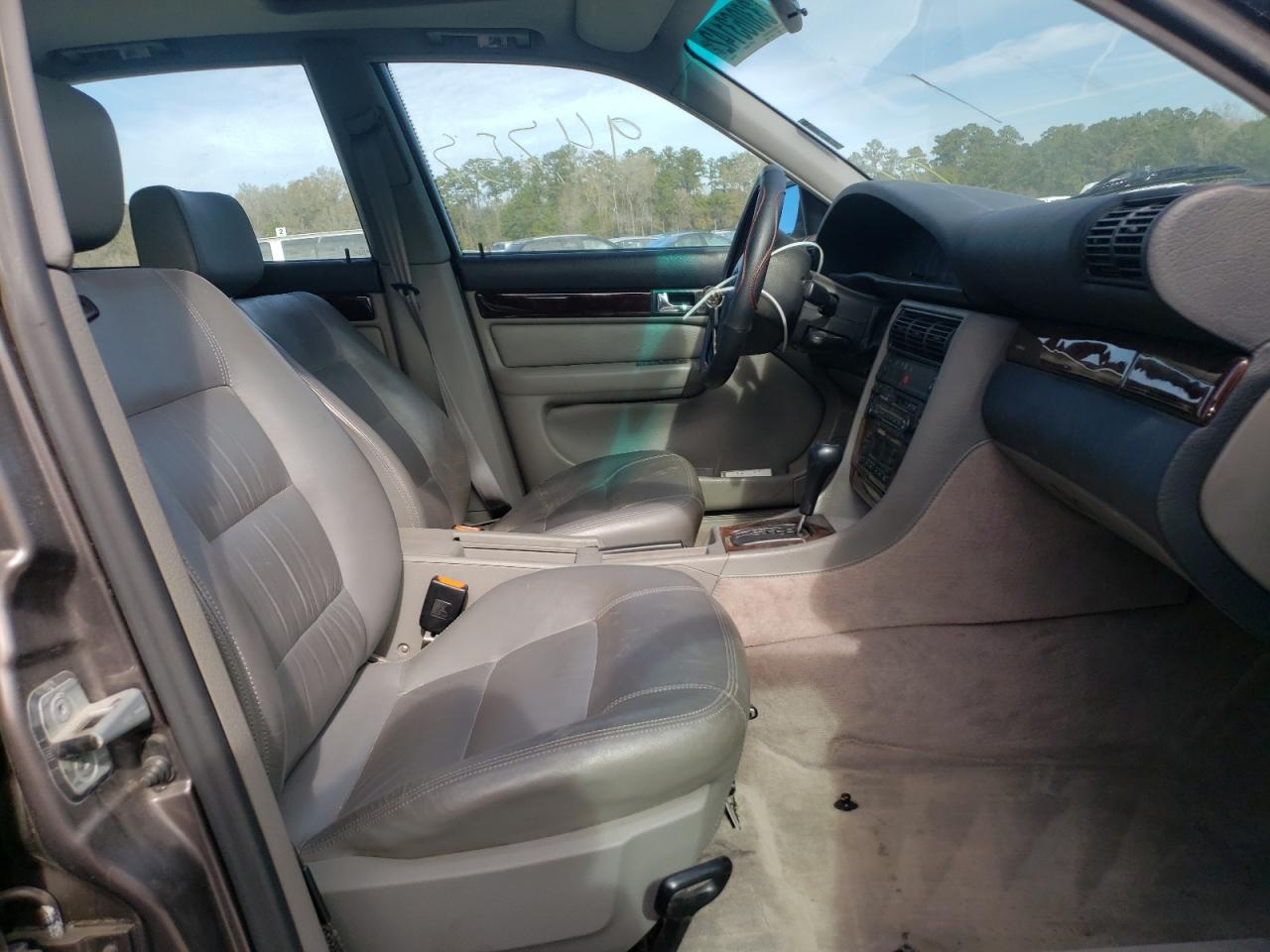 Photo 5 from auction – 1995 AUDI A6 with VIN WAUFA84A9SN108869