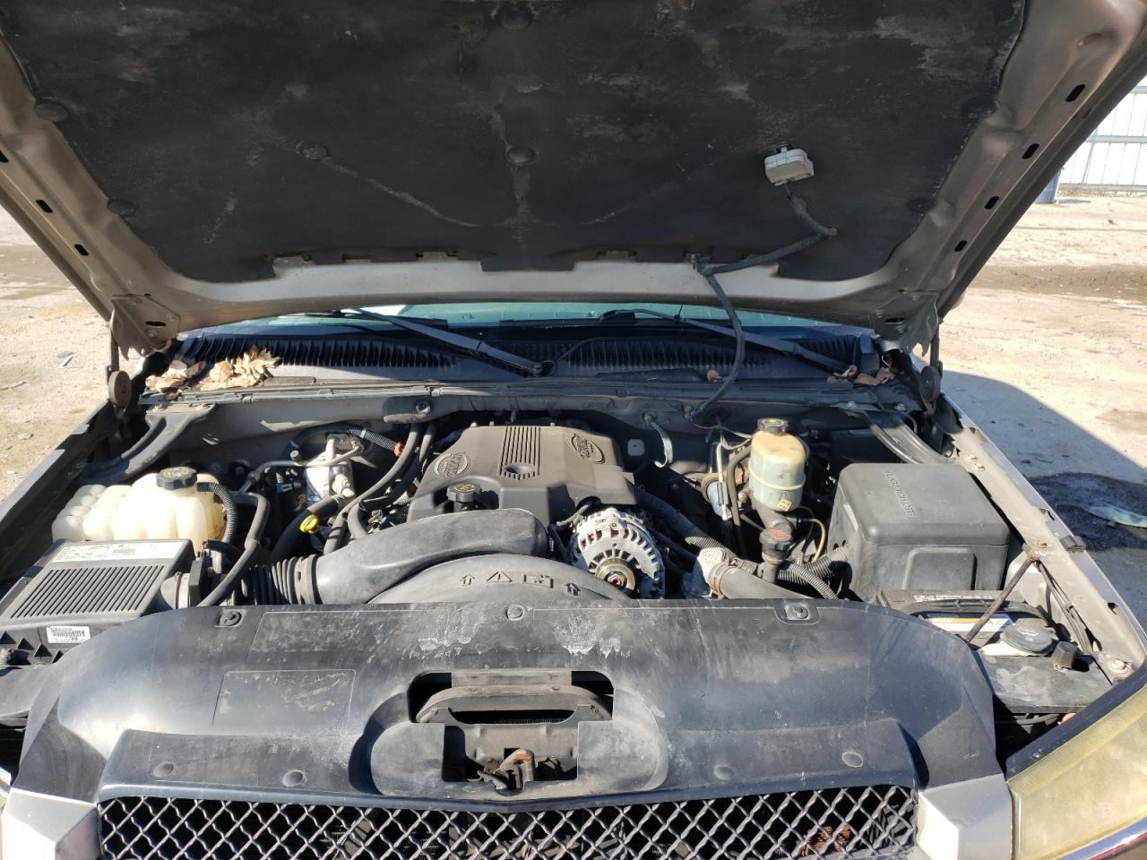 Photo 7 from auction – 2002 CHEVROLET AVALANCHE with VIN 3GNGK23G62G161617
