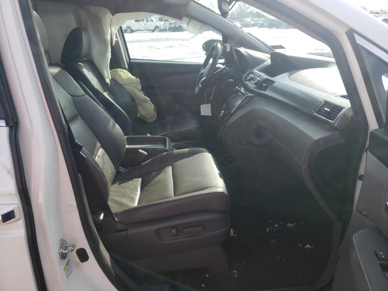 Photo 5 from auction – 2015 HONDA ODYSSEY EX with VIN 5FNRL5H65FB121668