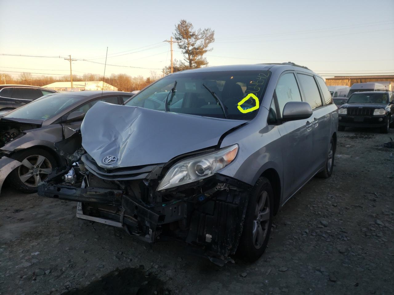 Photo 2 from auction – 2011 TOYOTA SIENNA LE with VIN 5TDKK3DC6BS011996