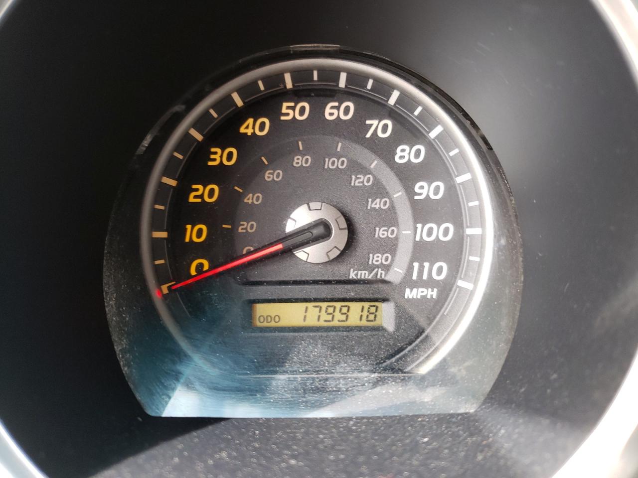 Photo 8 from auction – 2004 TOYOTA 4RUNNER LI with VIN JTEBU17R848021821