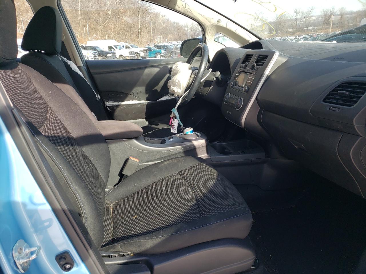 Photo 5 from auction – 2015 NISSAN LEAF S with VIN 1N4AZ0CP3FC329386
