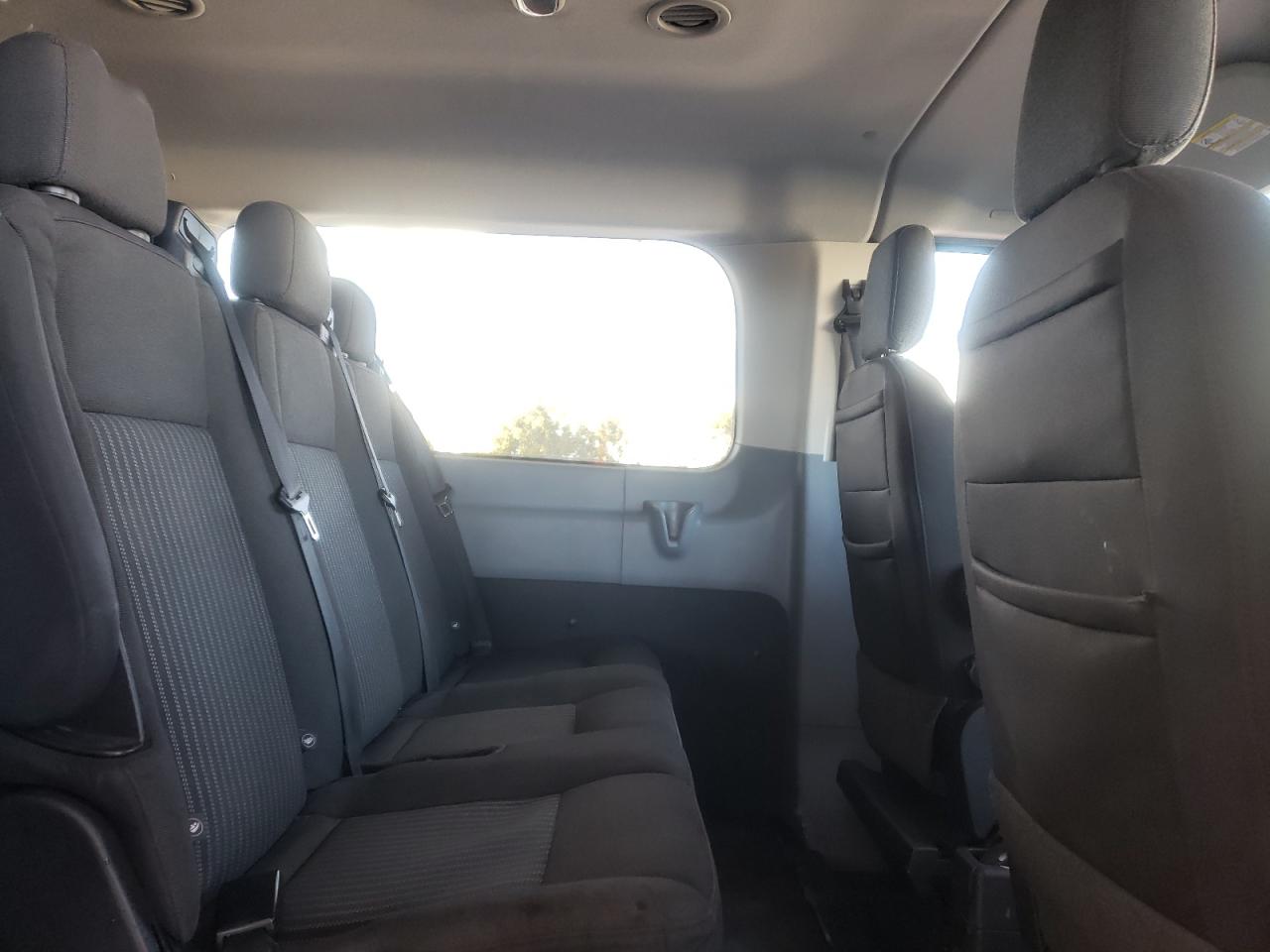 Photo 6 from auction – 2017 FORD TRANSIT T- with VIN 1FBZX2ZM2HKA23398