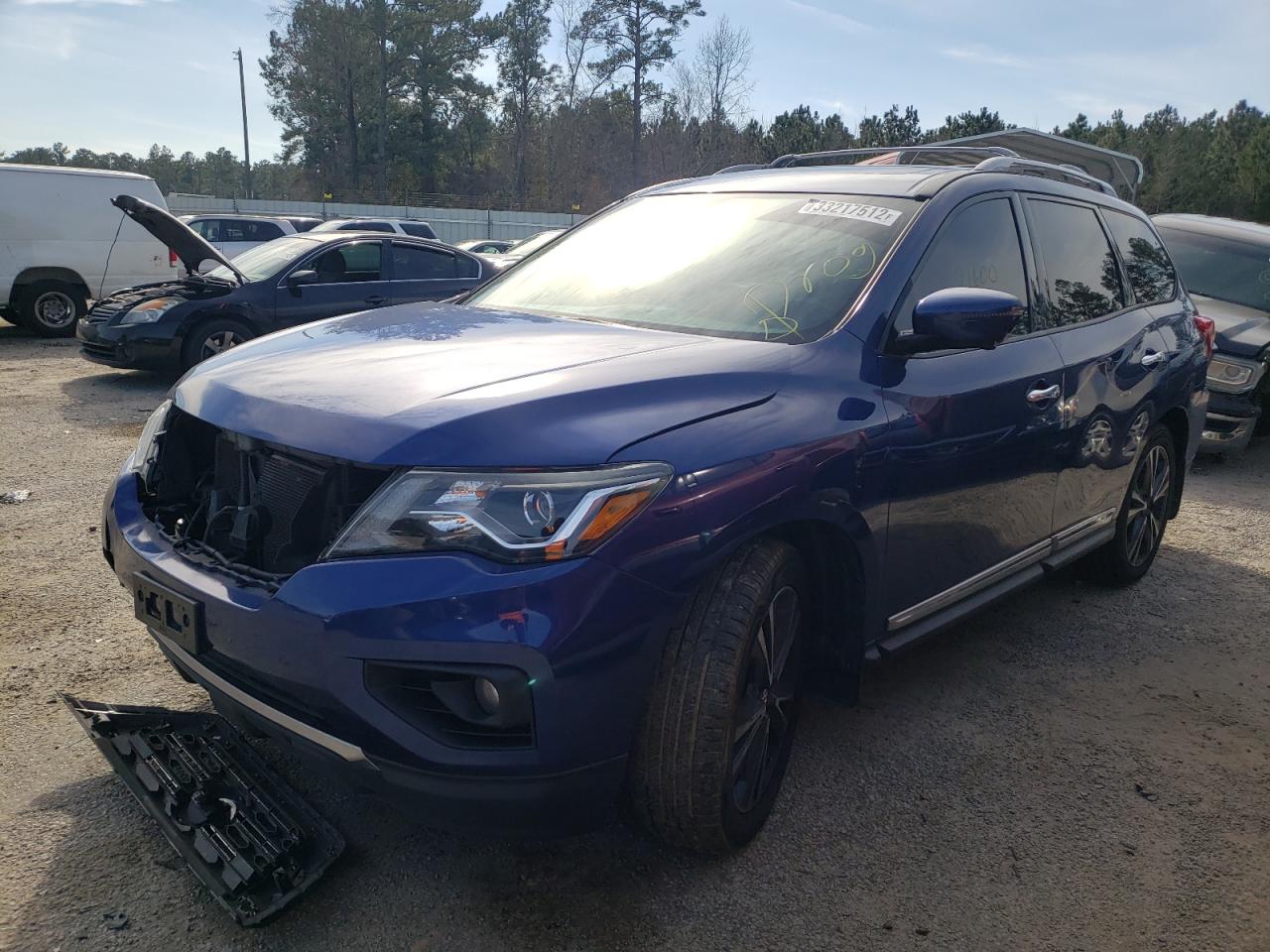 Photo 2 from auction – 2017 NISSAN PATHFINDER with VIN 5N1DR2MN8HC632341