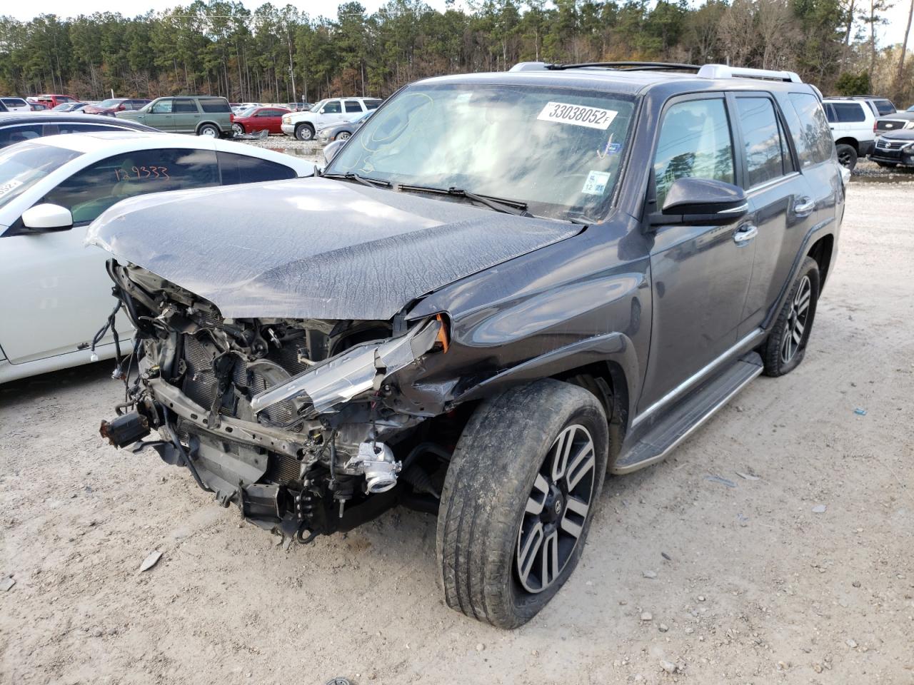 Photo 2 from auction – 2017 TOYOTA 4RUNNER SR with VIN JTEZU5JR1H5159562