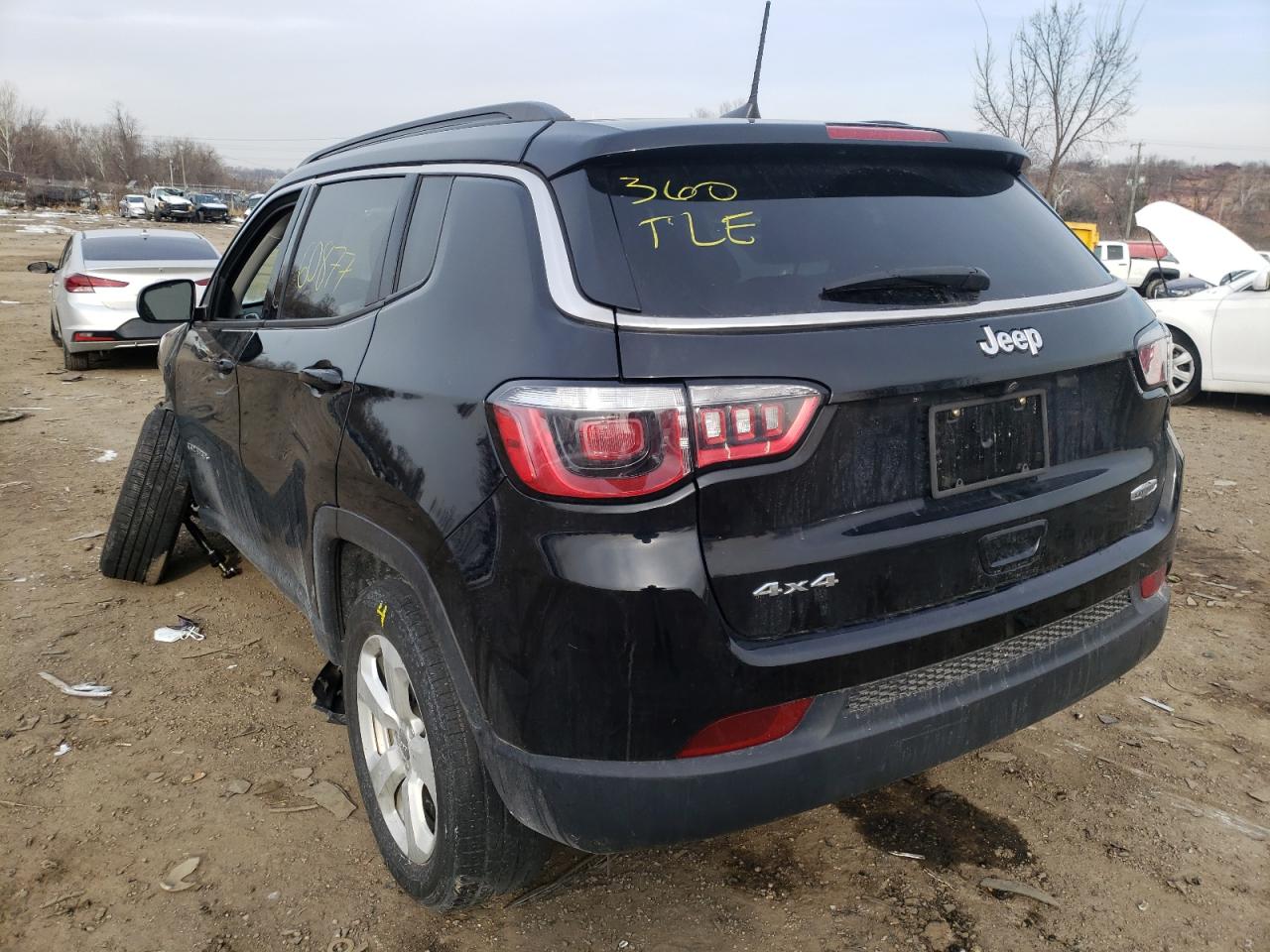 Photo 3 from auction – 2018 JEEP COMPASS LA with VIN 3C4NJDBB7JT262417