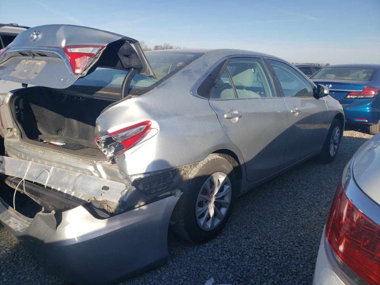 Photo 4 from auction – 2016 TOYOTA CAMRY LE with VIN 4T4BF1FK8GR576672