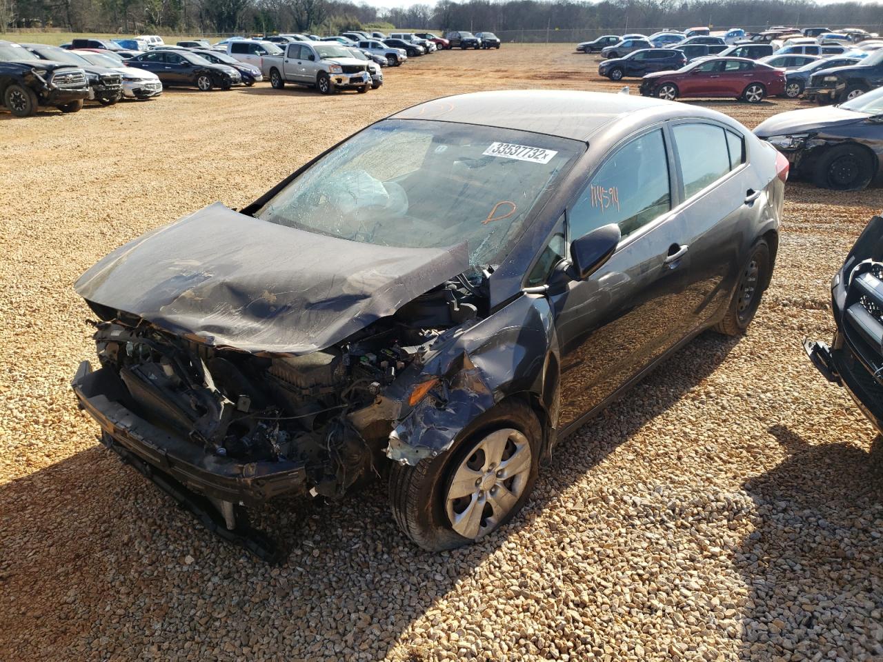 Photo 2 from auction – 2017 KIA FORTE LX with VIN 3KPFK4A73HE029910