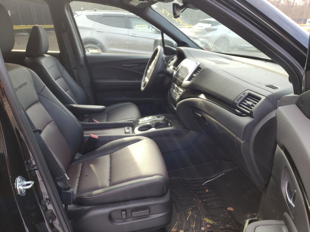 Photo 5 from auction – 2020 HONDA RIDGELINE with VIN 5FPYK3F81LB023599