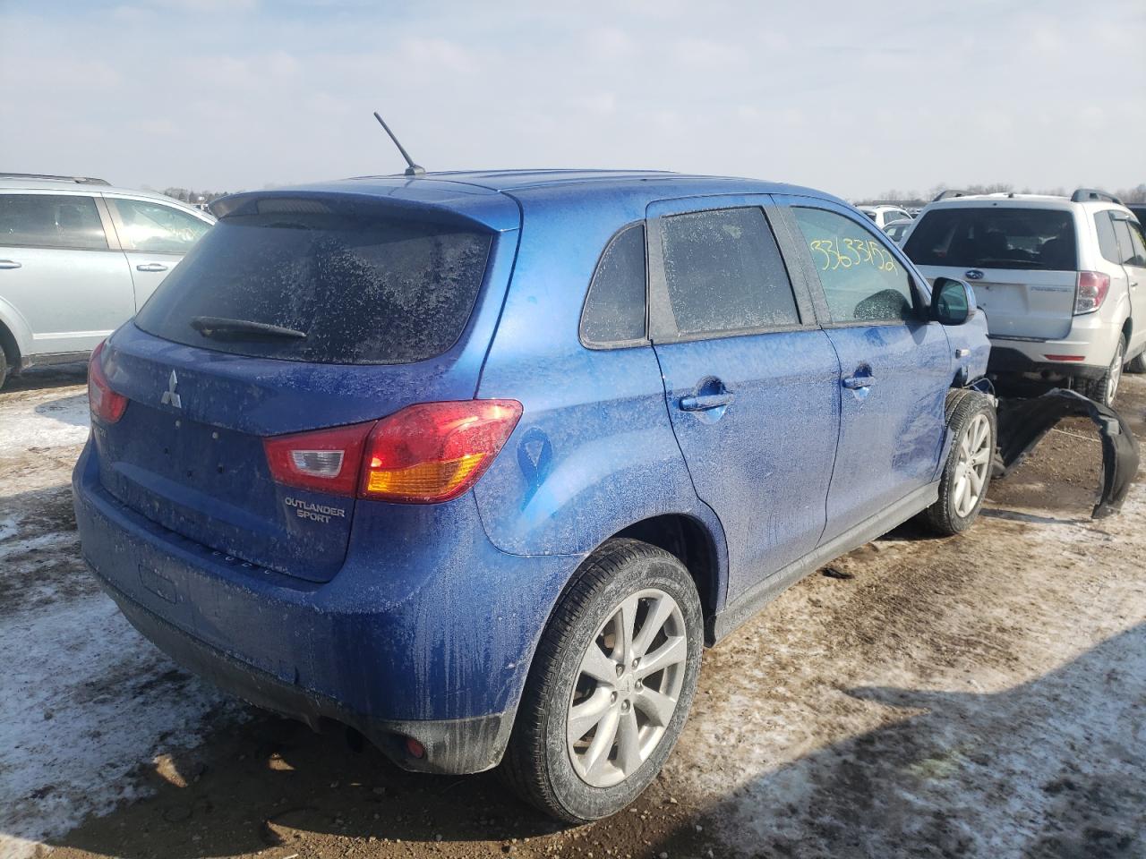 Photo 4 from auction – 2015 MITSUBISHI OUTLANDER with VIN 4A4AP3AU5FE047578