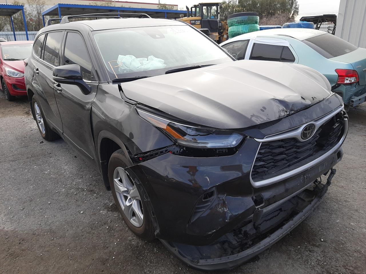 TOYOTA HIGHLANDER 2021 with VIN 5TDZZRAH0MS061342 - Photo from auction