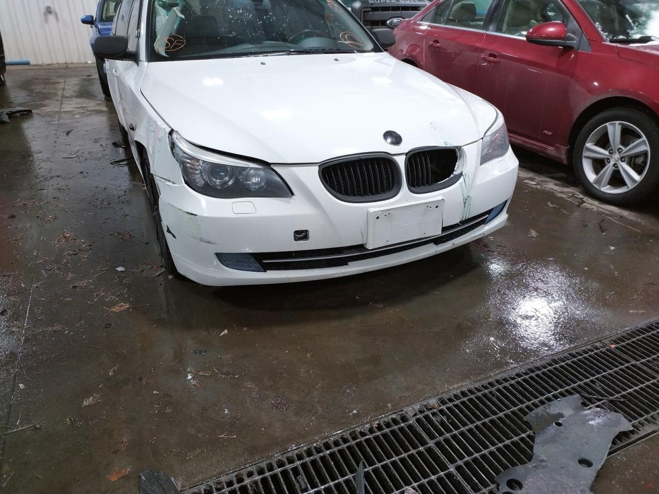 Photo 9 from auction – 2008 BMW 528 XI with VIN WBANV13588CZ57455