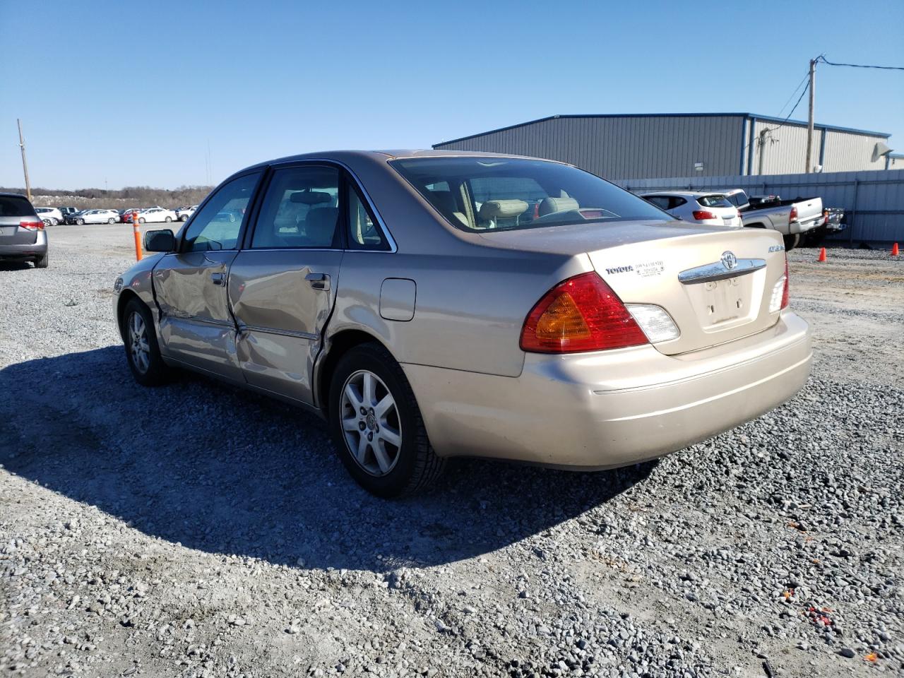 Photo 3 from auction – 2002 TOYOTA AVALON with VIN 4T1BF28B82U257472