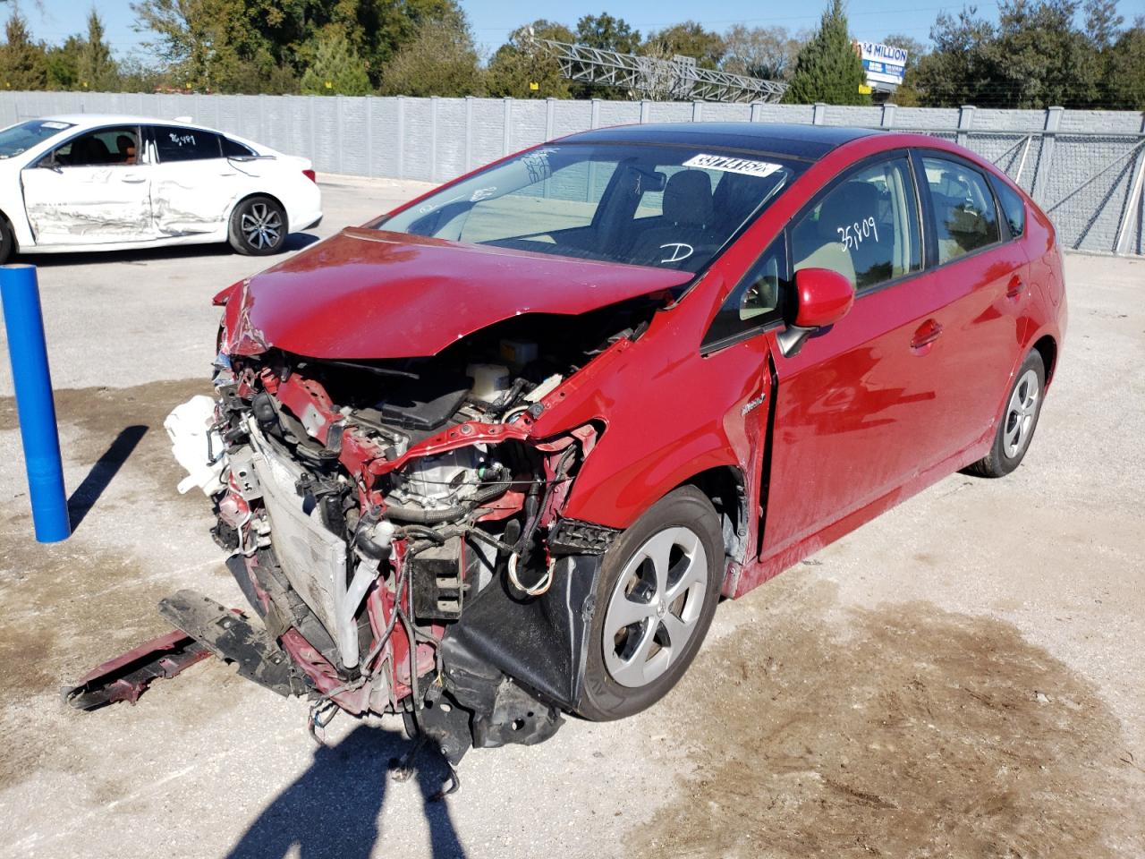 Zdjęcie 2 z aukcji – 2014 TOYOTA PRIUS z VIN JTDKN3DU1E1749965
