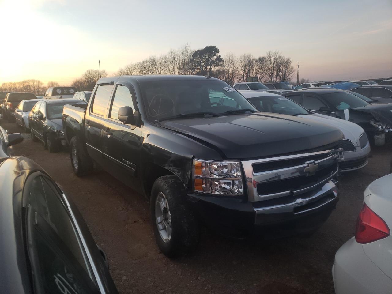 Photo 1 from auction – 2011 CHEVROLET SILVERADO with VIN 3GCPKSE31BG197279