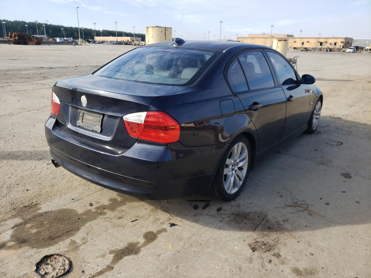 Photo 4 from auction – 2006 BMW 325 I with VIN WBAVB13506PT26021