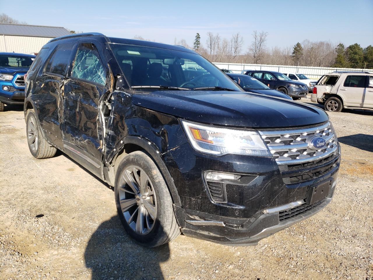 FORD EXPLORER L 2018 with VIN 1FM5K8FH7JGC23975 - Photo from auction