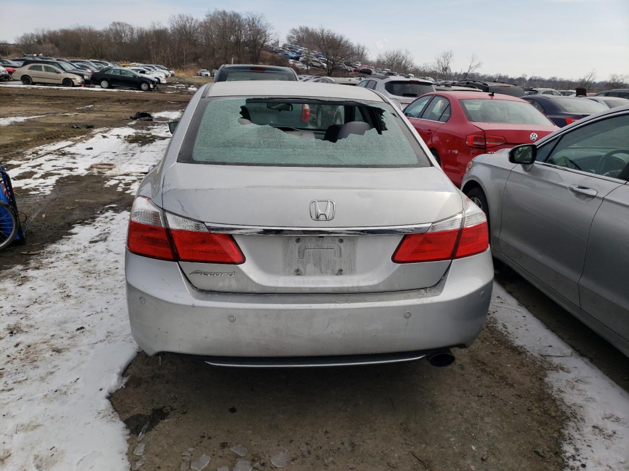Photo 9 from auction – 2015 HONDA ACCORD LX with VIN 1HGCR2F30FA034735