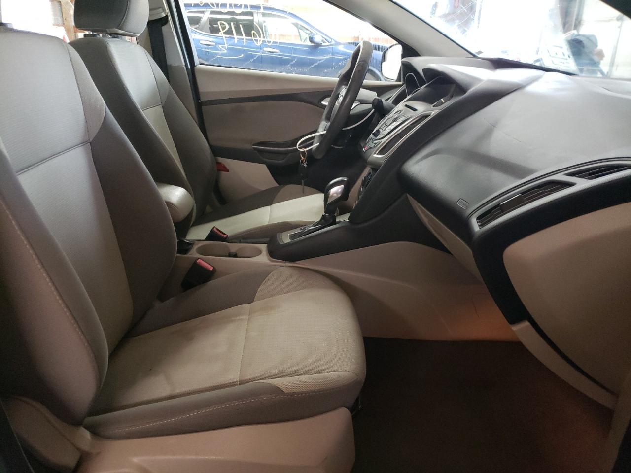 Photo 5 from auction – 2013 FORD FOCUS SE with VIN 1FADP3F20DL275238