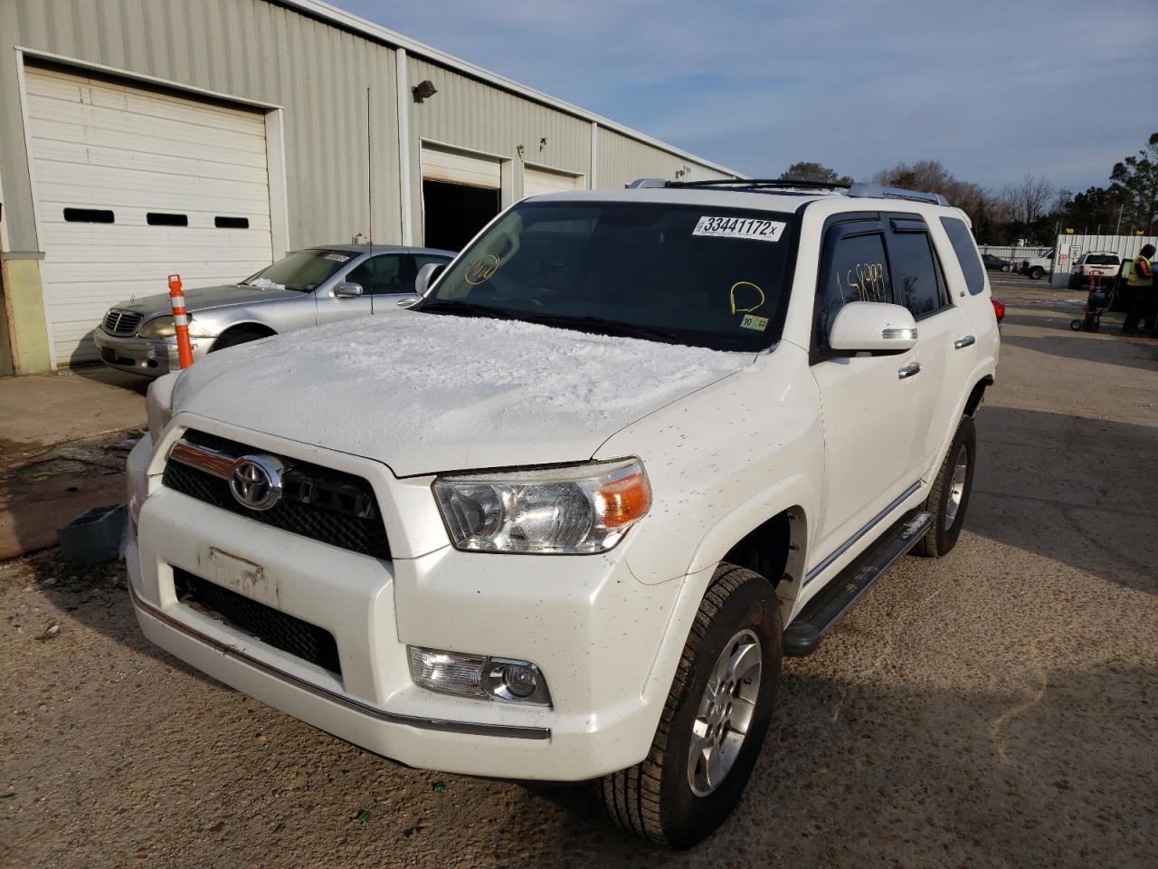 Photo 2 from auction – 2011 TOYOTA 4RUNNER SR with VIN JTEBU5JR2B5065215