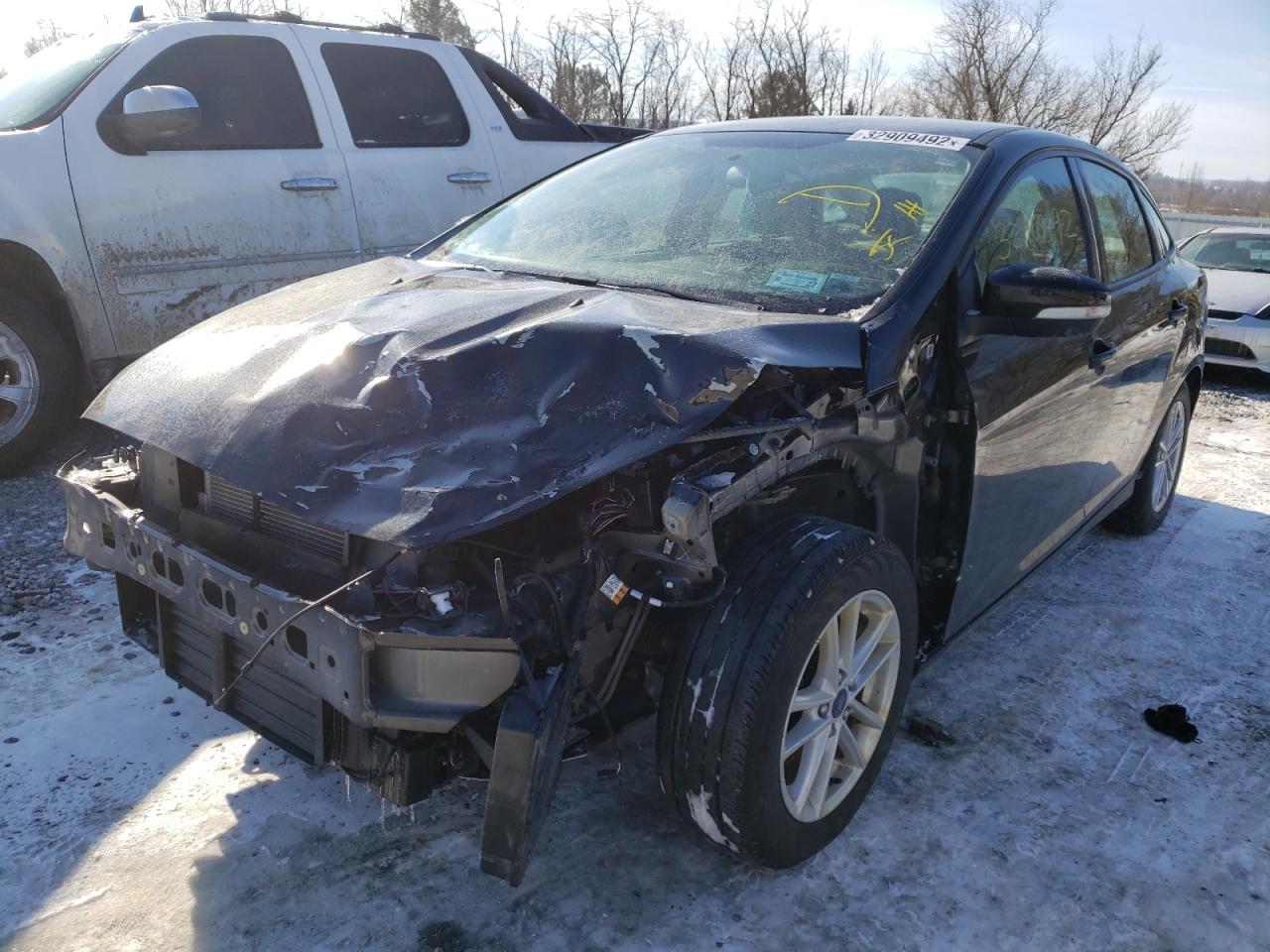 Photo 2 from auction – 2018 FORD FOCUS SE with VIN 1FADP3FEXJL233939