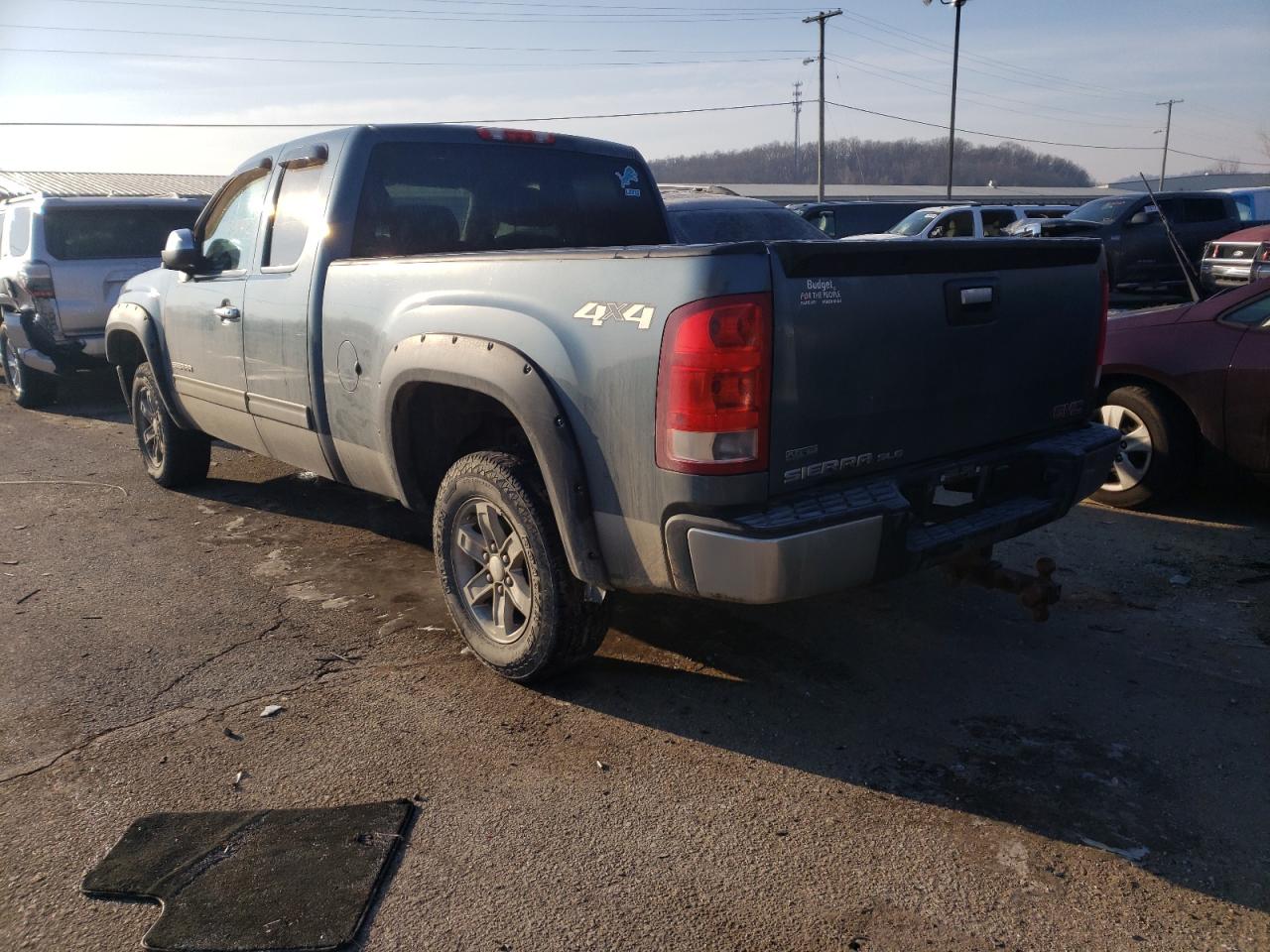 Photo 3 from auction – 2011 GMC SIERRA K15 with VIN 1GTR2VEA2BZ289039