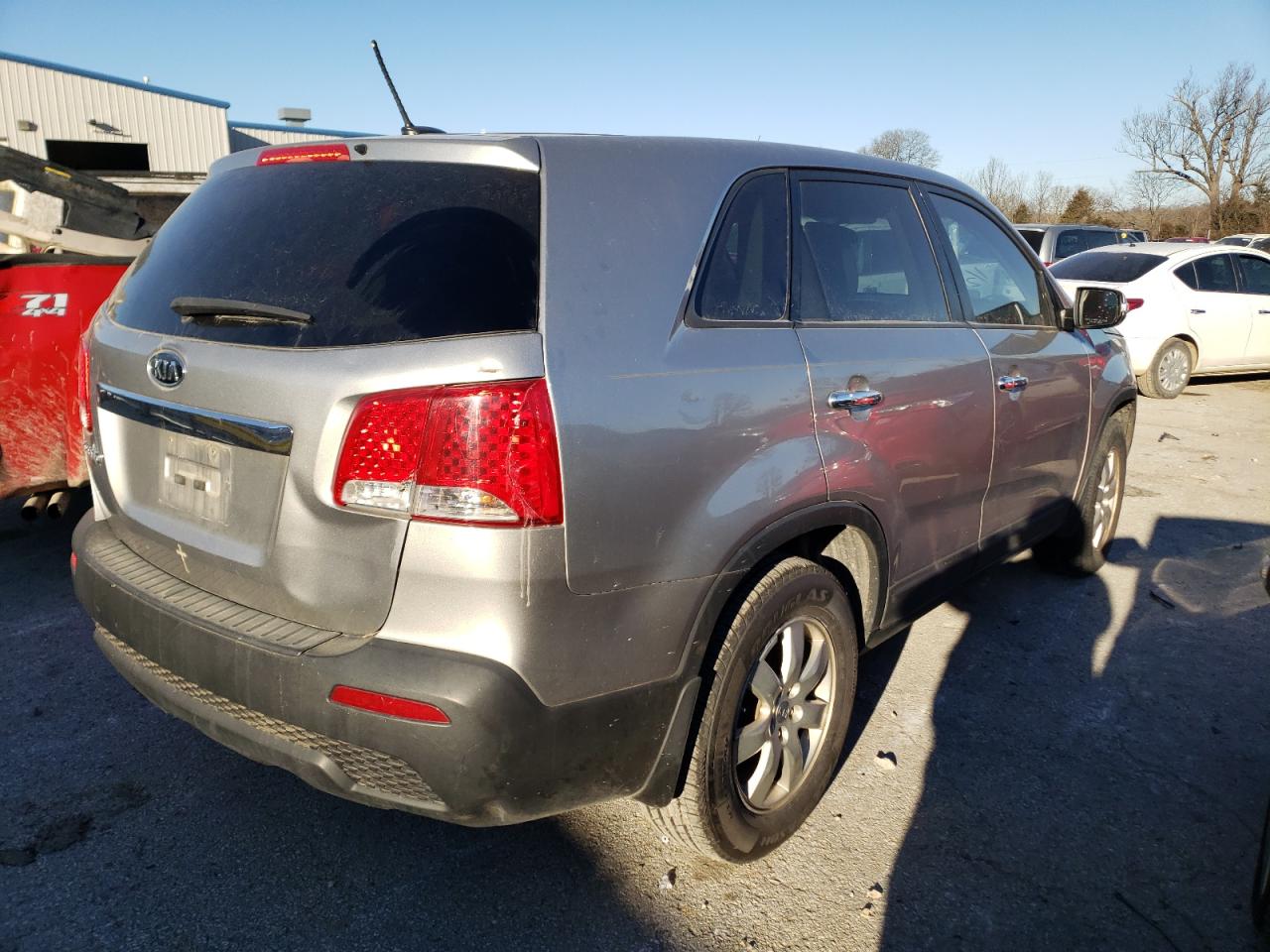 Photo 4 from auction – 2012 KIA SORENTO BA with VIN 5XYKT3A17CG287747