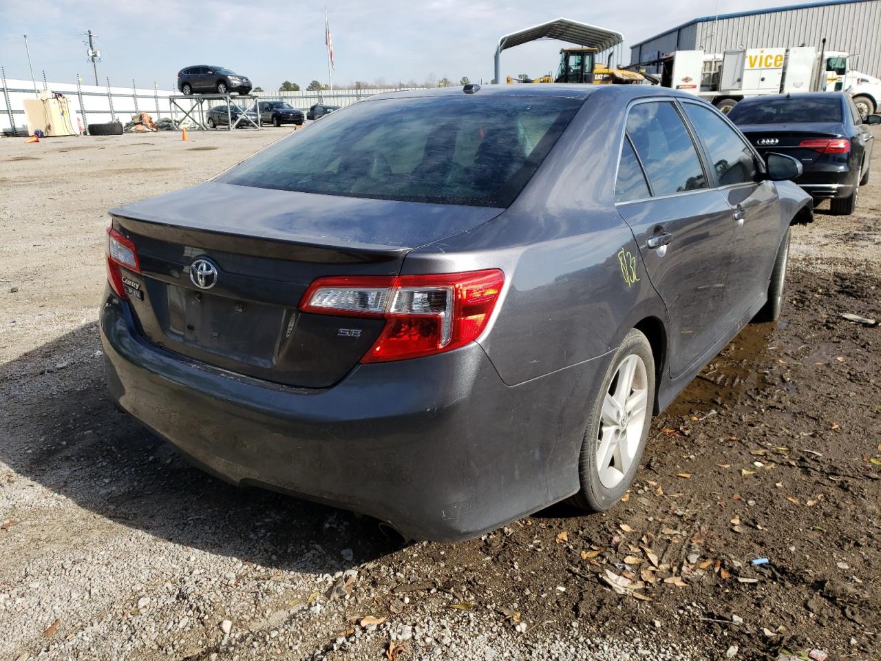 Photo 4 from auction – 2014 TOYOTA CAMRY L with VIN 4T1BF1FK9EU397824