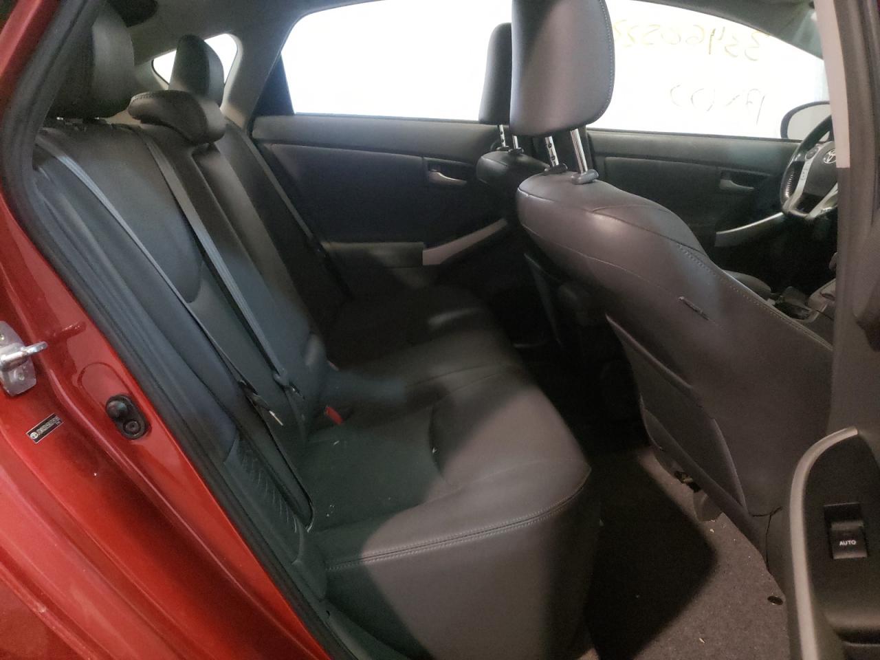 Photo 6 from auction – 2011 TOYOTA PRIUS with VIN JTDKN3DU5B0318188