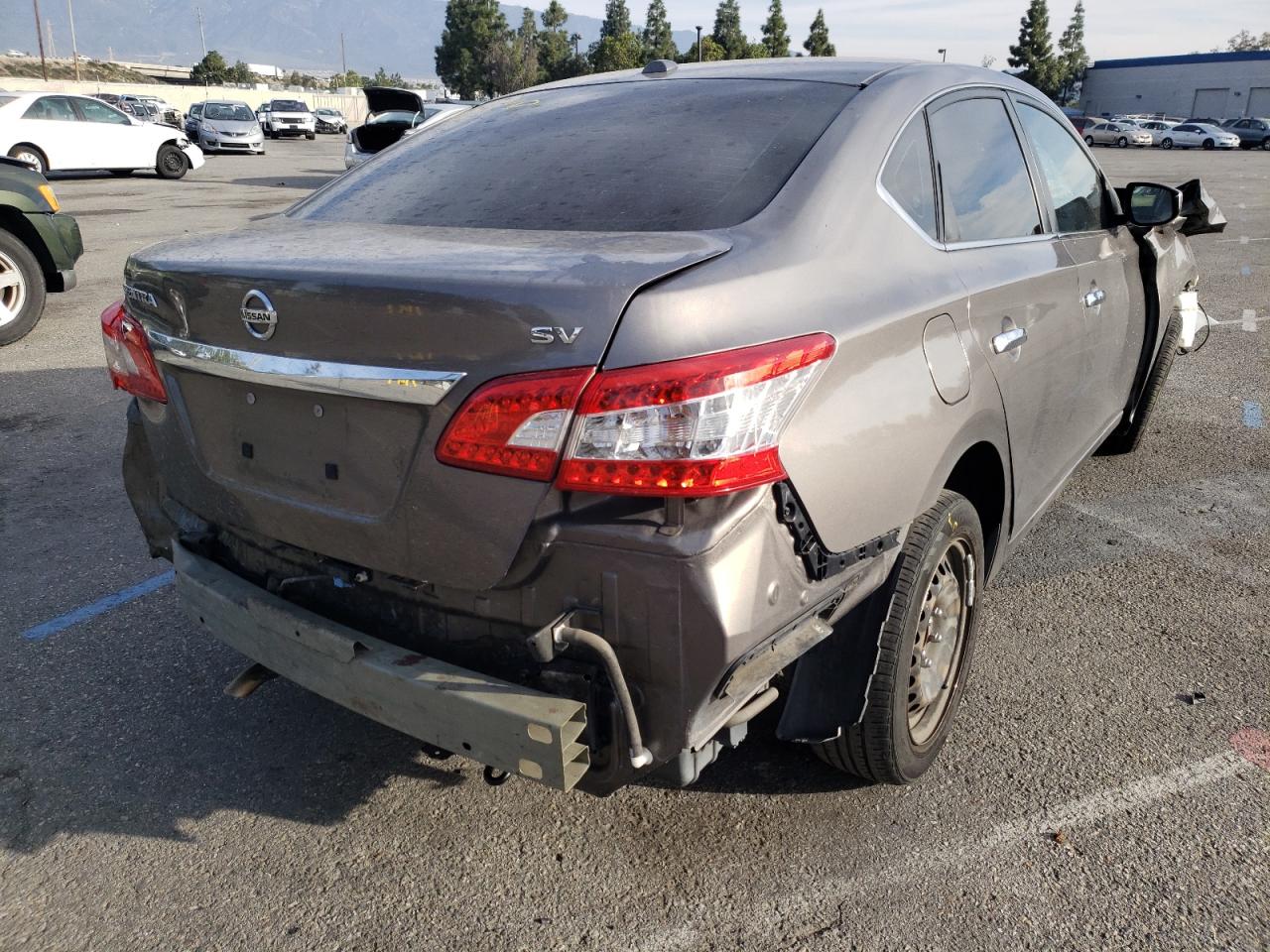 Photo 4 from auction – 2015 NISSAN SENTRA S with VIN 3N1AB7AP5FL665509