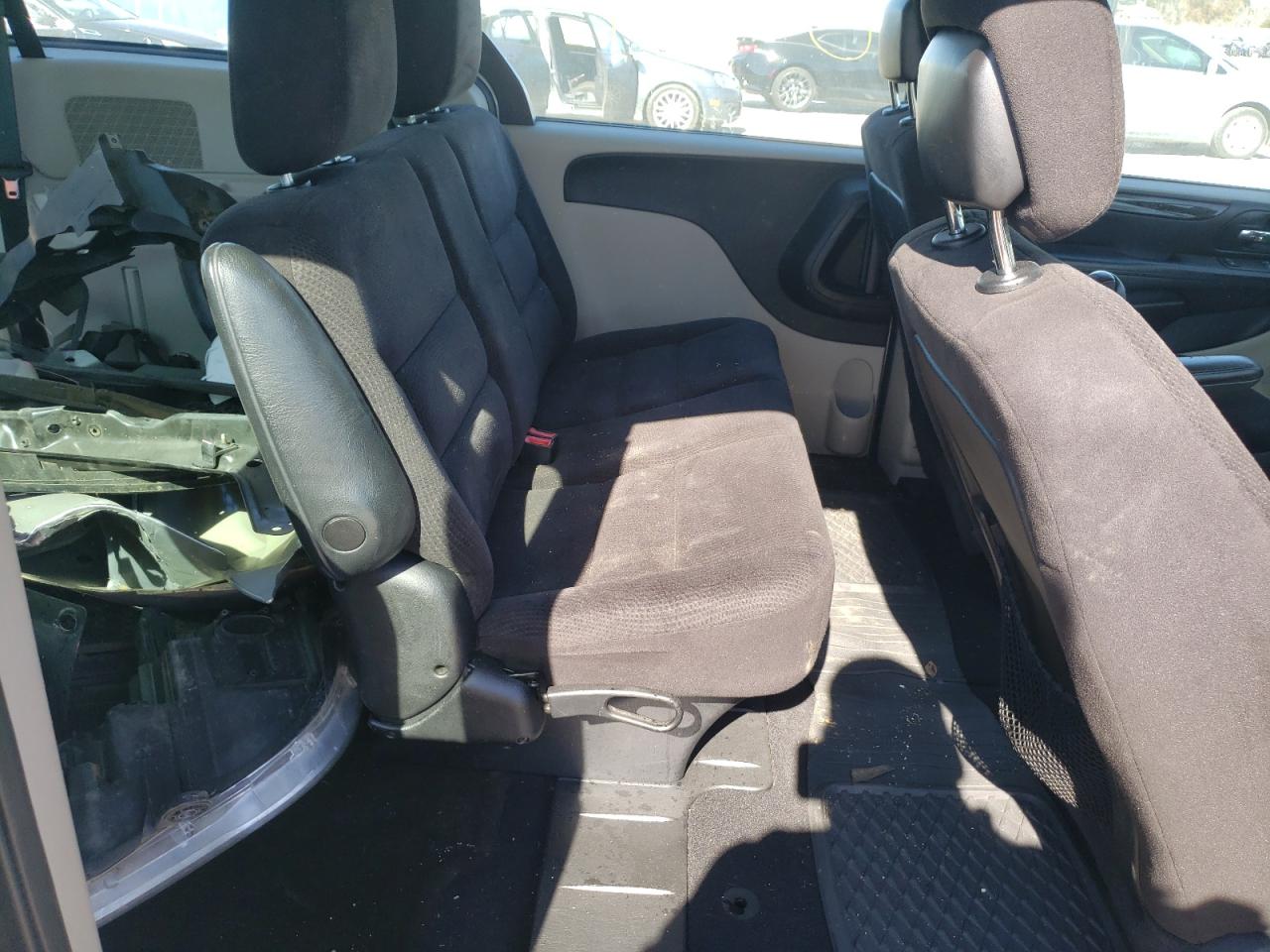 Photo 6 from auction – 2014 DODGE GRAND CARA with VIN 2C4RDGBG0ER249278