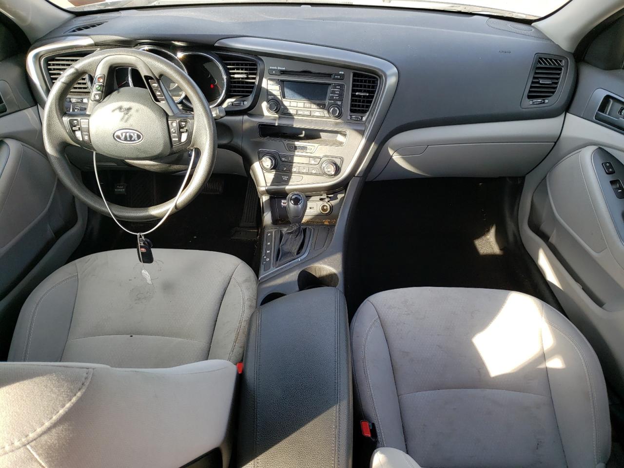 Photo 9 from auction – 2012 KIA OPTIMA LX with VIN 5XXGM4A72CG058748