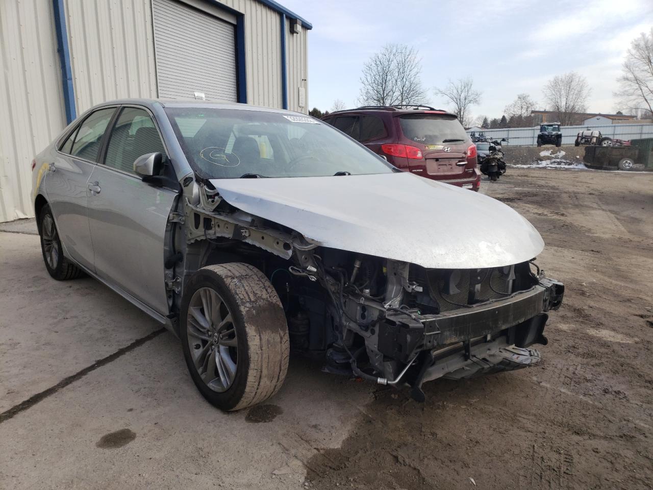 TOYOTA CAMRY LE 2015 with VIN 4T1BF1FK3FU082888 - Photo from auction
