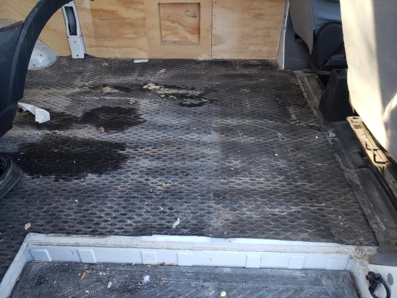 Photo 6 from auction – 2017 FORD TRANSIT T- with VIN 1FTYR1CM4HKA38442