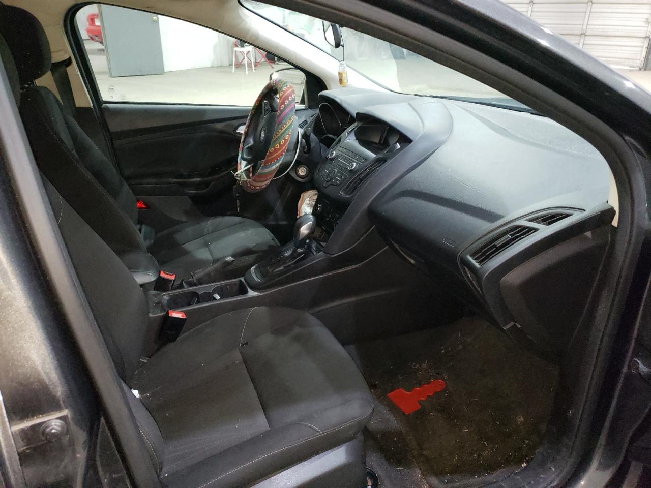 Фото 5 с аукциона – 2018 FORD FOCUS SE с VIN 1FADP3F2XJL237267