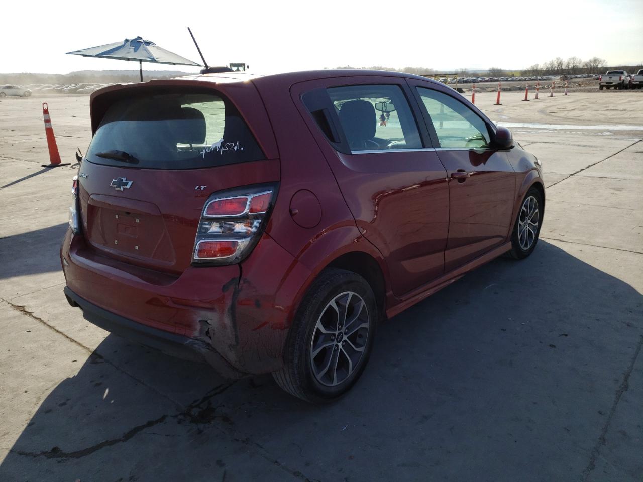 Photo 4 from auction – 2018 CHEVROLET SONIC LT with VIN 1G1JD6SH1J4128684