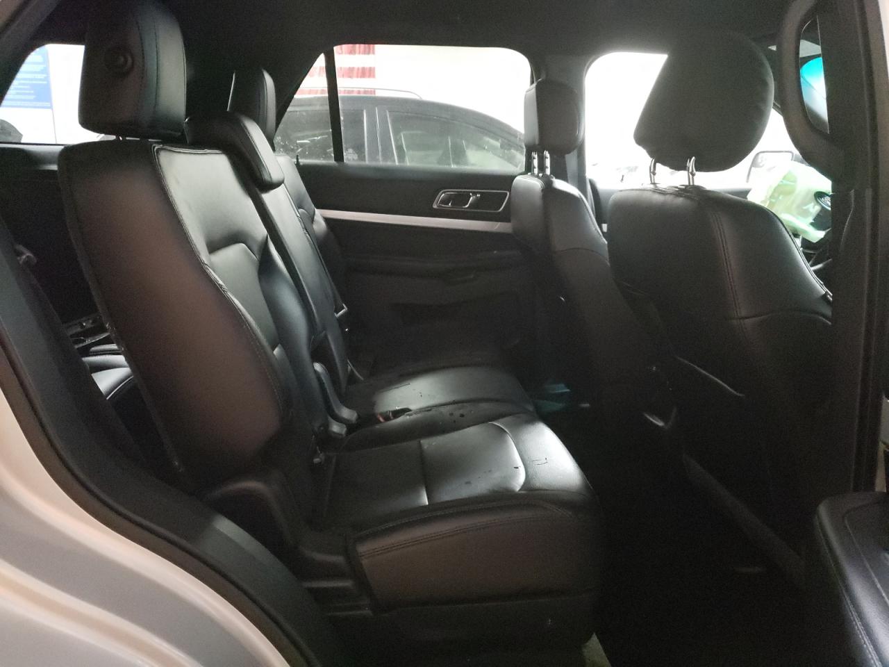 Photo 6 from auction – 2016 FORD EXPLORER X with VIN 1FM5K7D80GGB33783