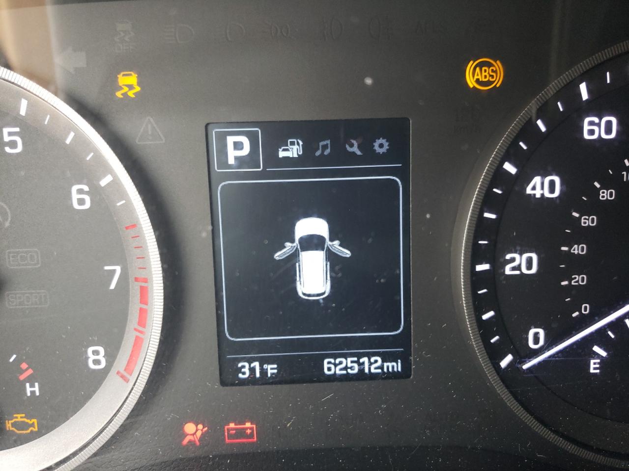 Photo 8 from auction – 2016 HYUNDAI TUCSON LIM with VIN KM8J33A46GU196037