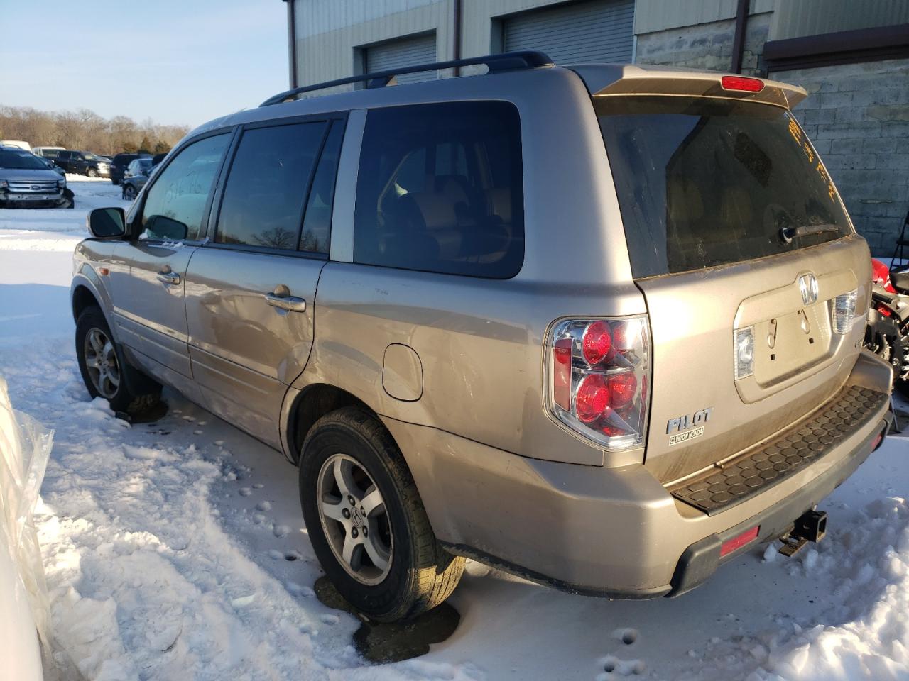 Photo 3 from auction – 2007 HONDA PILOT EXL with VIN 5FNYF18527B013044