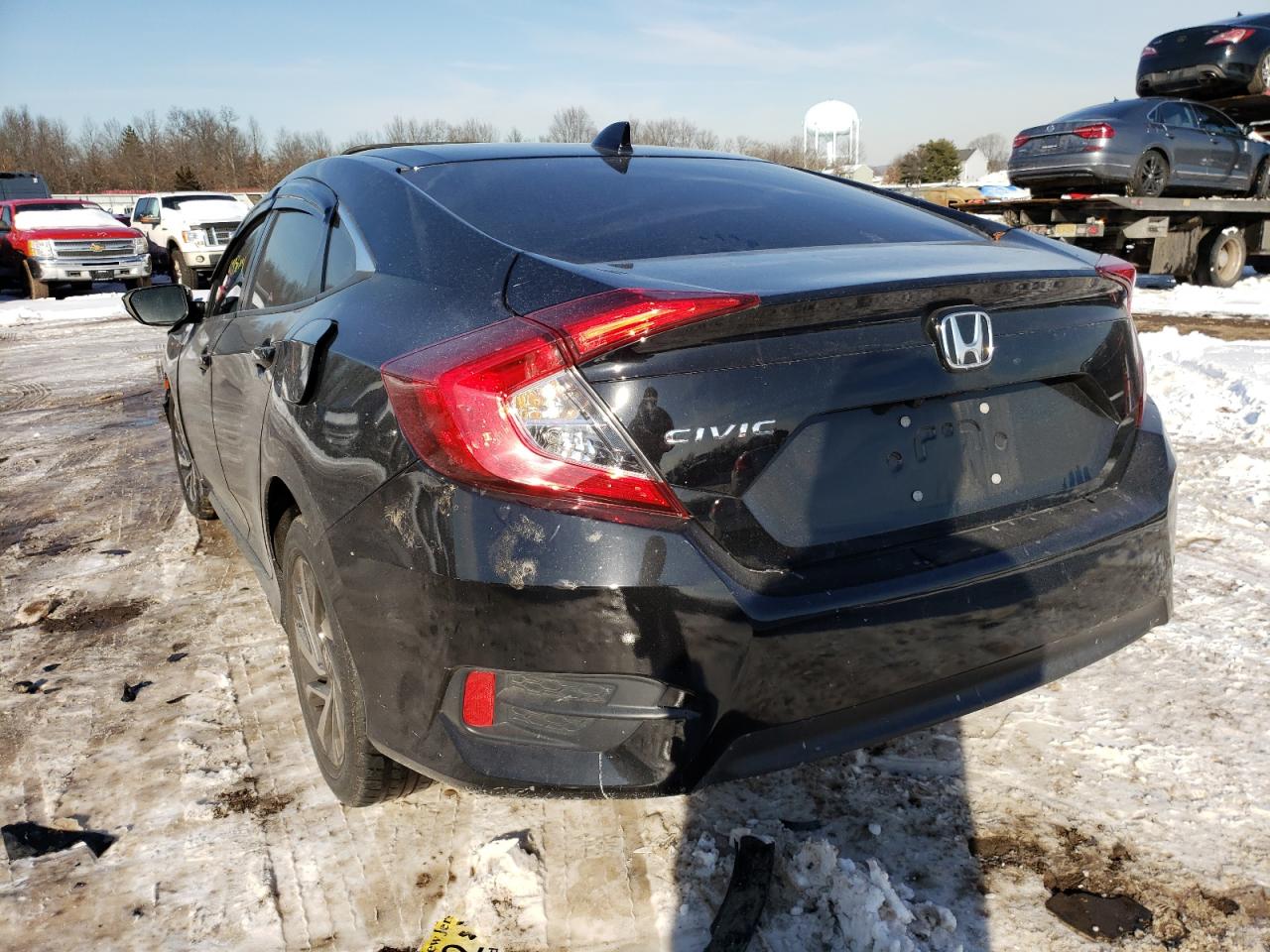 Photo 3 from auction – 2018 HONDA CIVIC EX with VIN 19XFC2F76JE034874